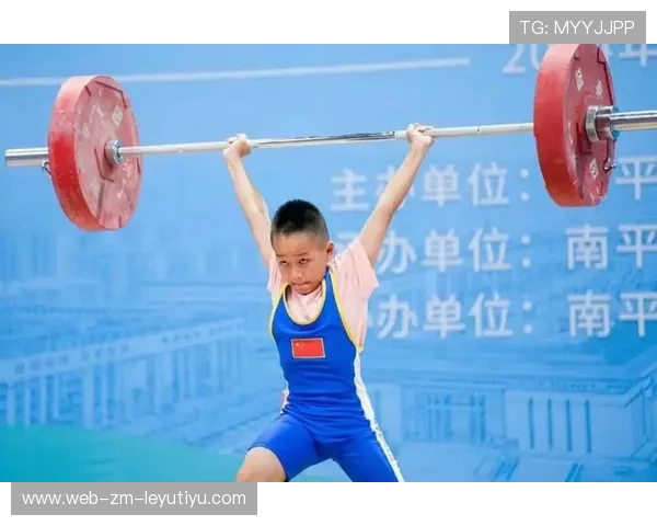 举重学院开展青少年训练的体能检测与成长预警体系，青少年举重级别