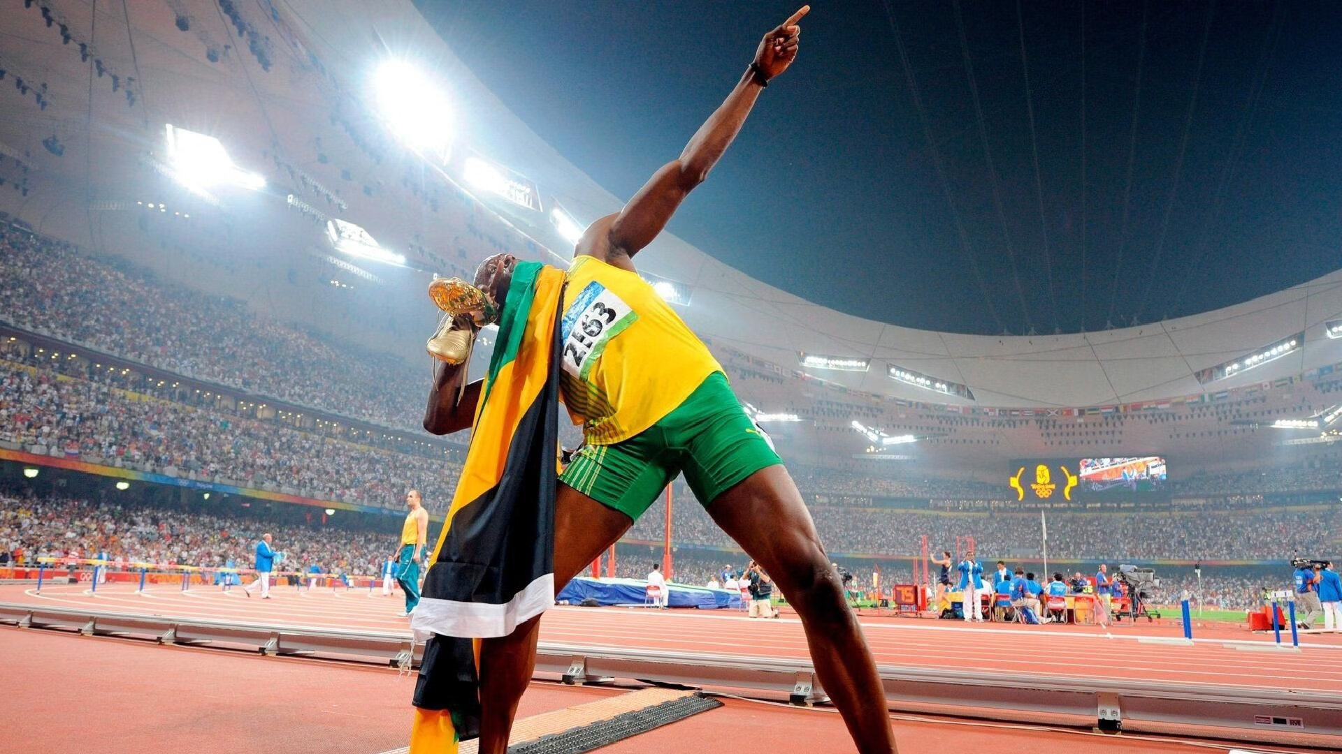 刘翔退役后首次公开亮相，刘翔退役后首次公开亮相是哪一年